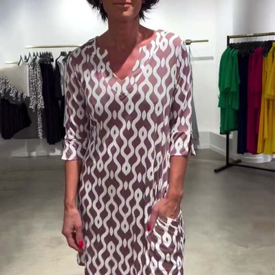 Colenrika™ | Geometrisches, Ausgestelltes Kleid mit Ärmeln